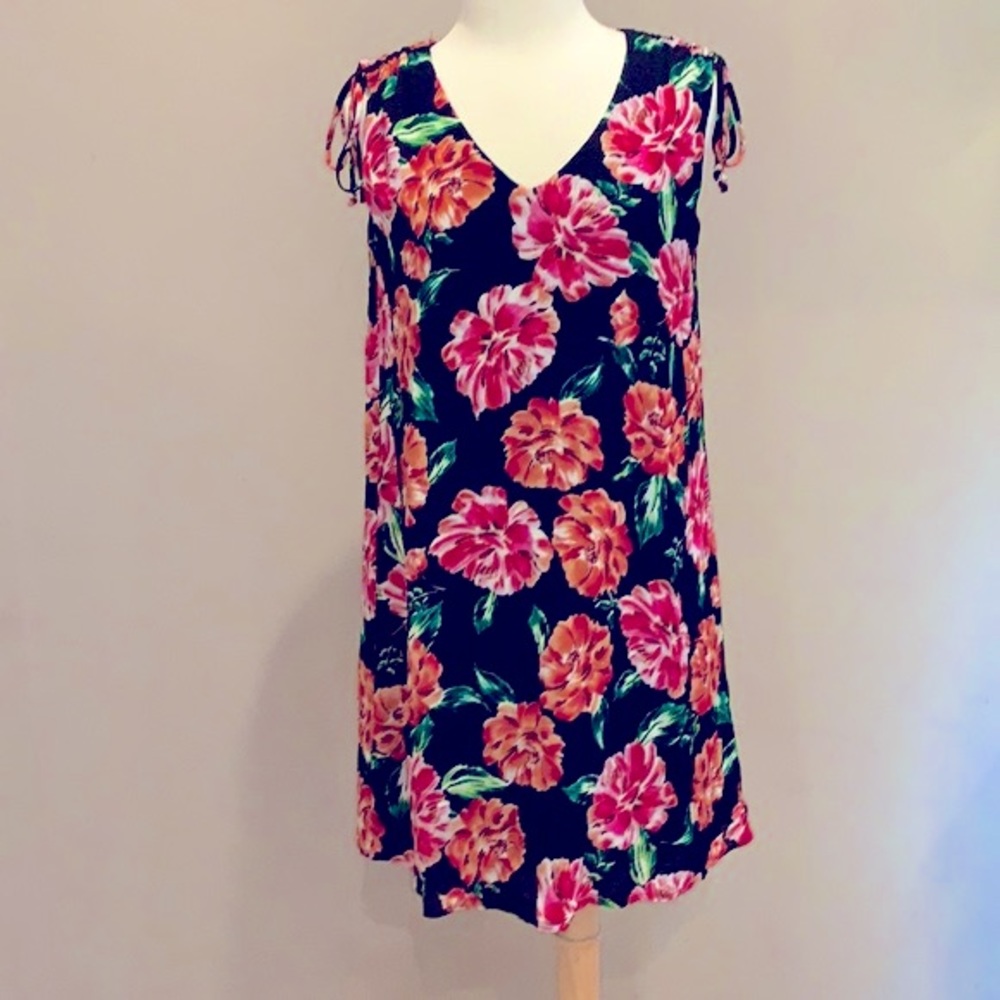NWT Charming Charlie floral summer dress